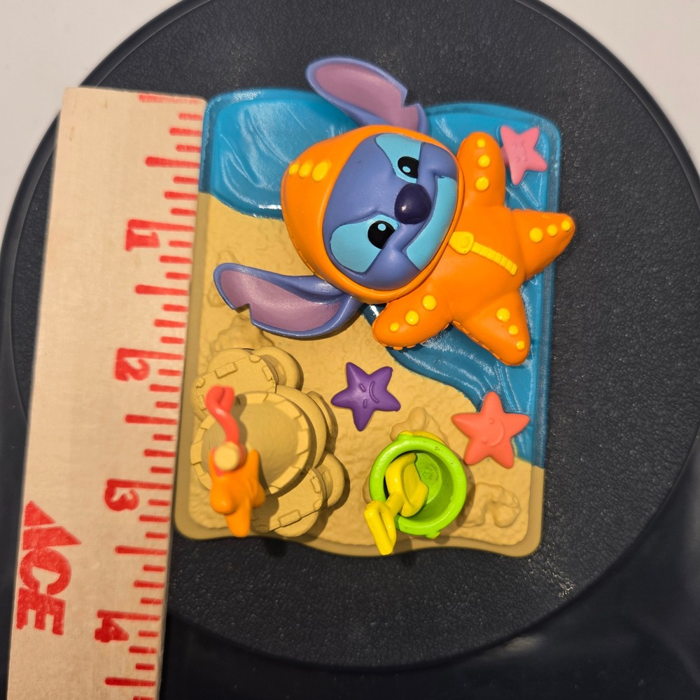 Disney Lilo & Stitch Beach Sandcastle Figurine Starfish Suit Toy Collectible - Picture 4 of 5